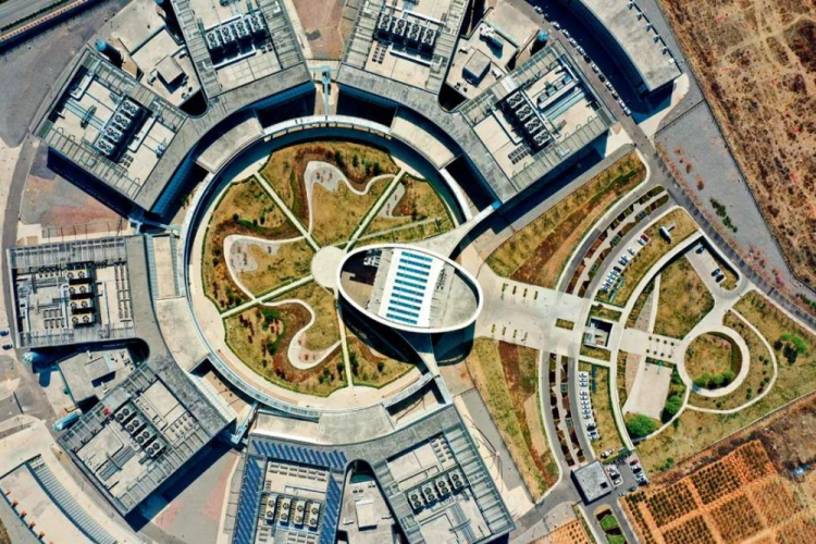 曾经的工业辉煌与AI新动力:阳泉如何在转型中抓住未来? 曾经的工业辉煌与AI新动力:阳泉如何在转型中抓住未来?