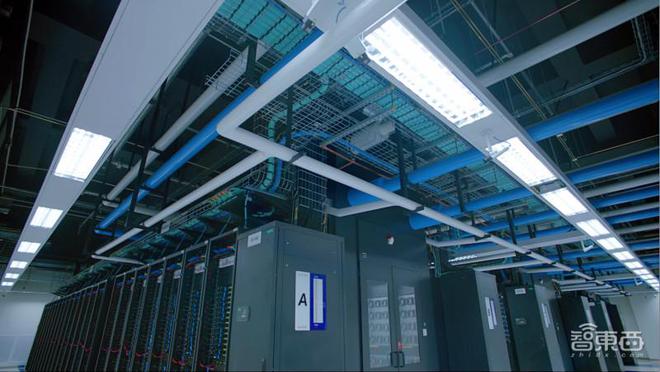 文心一言背后的力量:揭秘百度智算中心为生成式AI提供底层支撑的科技密码 文心一言背后的力量:揭秘百度智算中心为生成式AI提供底层支撑的科技密码