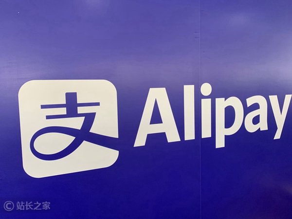 ChatGPT安全预警!如何防范山寨版的收费套路?你的隐私有保障吗? ChatGPT安全预警!如何防范山寨版的收费套路?你的隐私有保障吗?