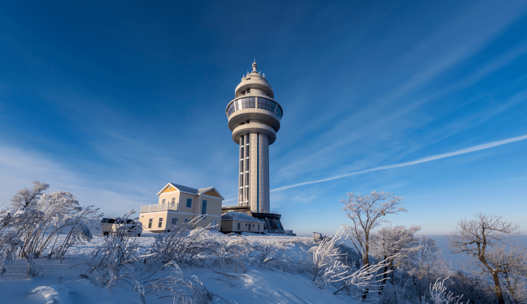 吉林的春雪仙境，你感受到了吗？探秘冰雪浪漫与温暖交织的二月之旅雪舞春光，吉林等你共绘冬春之恋