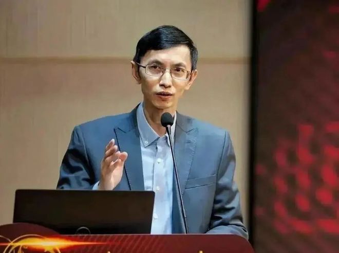 ChatGPT:人工智能的新升级?还是教育新时代的敲门砖?机器人与人的新对话如何塑造未来教育? ChatGPT:人工智能的新升级?还是教育新时代的敲门砖?机器人与人的新对话如何塑造未来教育?