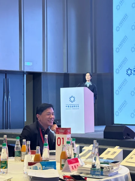 文心一言首秀打破圈，企业家与学者热议其带来的科技与教育革命风暴?