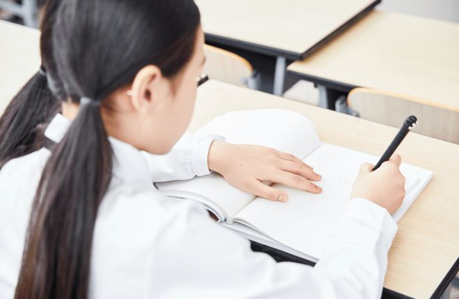 ChatGPT：颠覆教育？还是人类新伙伴？🔥