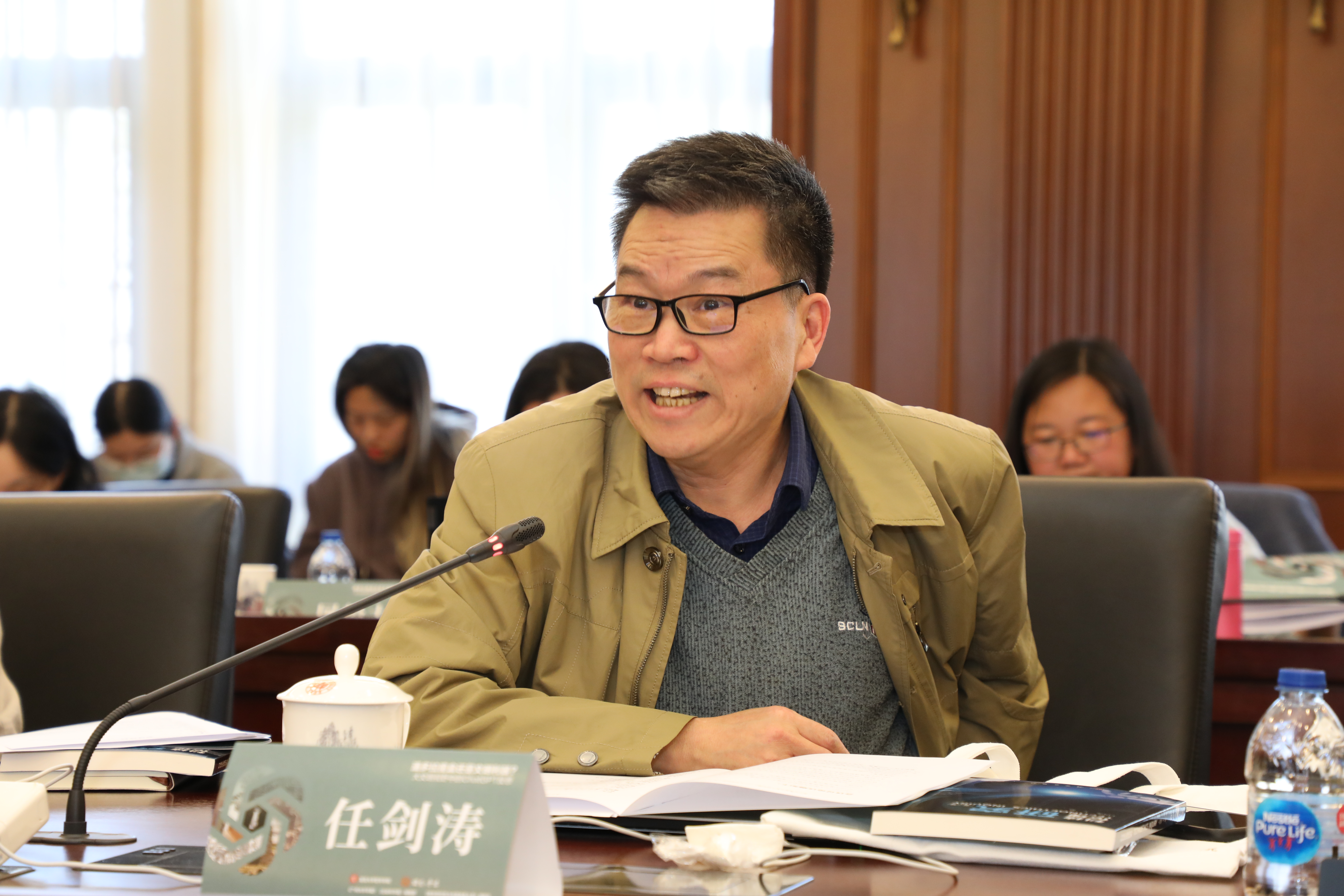 ChatGPT：文明利刃还是潘多拉？哲学学者共探未来影响