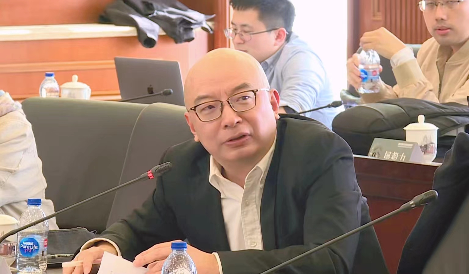 ChatGPT：文明利刃还是潘多拉？哲学学者共探未来影响