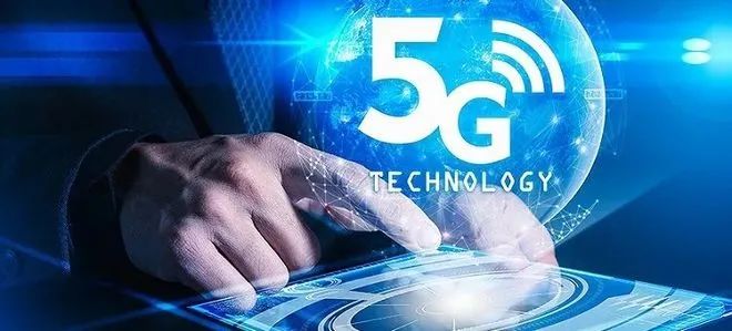 想尝试未来时尚？机器人3D服装速达，电话热线等你！拨打133/189，开启科技潮流！