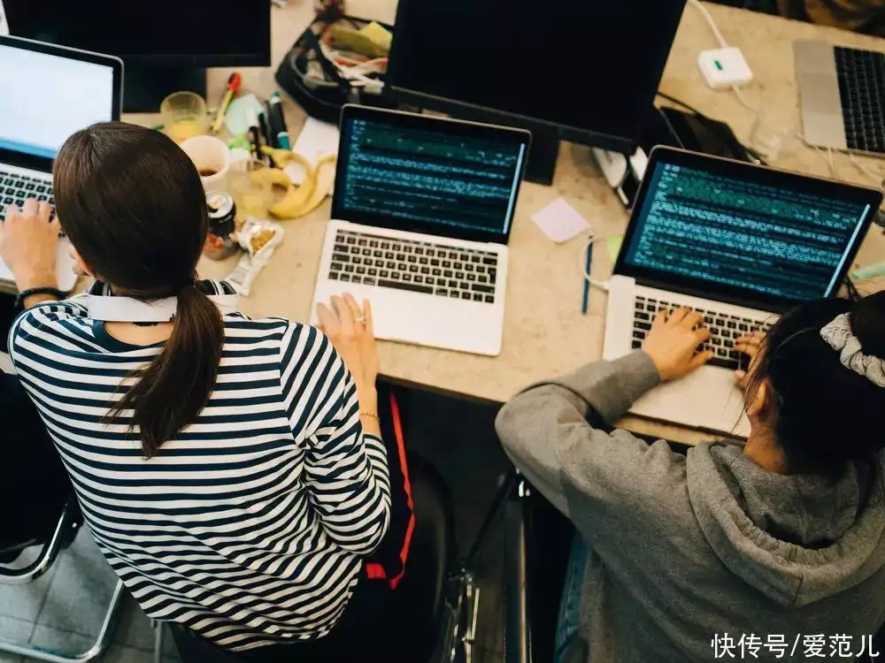 ChatGPT 将打开「四天工作制」的大门,取代你的不是 AI放着那么多优秀主持人不用,凭啥单单挑黄渤去见马克龙?有啥讲究 ChatGPT 将打开「四天工作制」的大门,取代你的不是 AI放着那么多优秀主持人不用,凭啥单单挑黄渤去见马克龙?有啥讲究