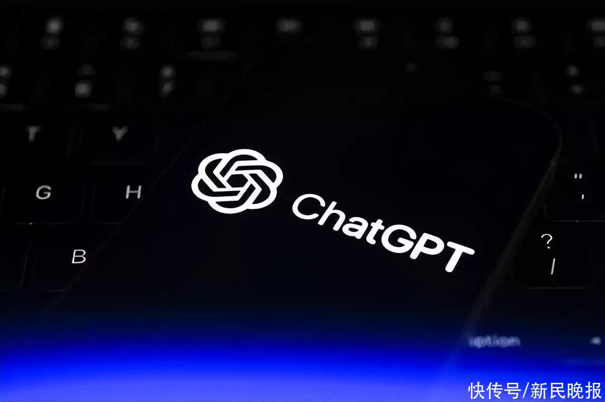 新民快评｜ChatGPT来了，我会失业吗？轮椅总裁：身高不足1米，身价3亿，娶1米7美女秘书为妻，生下一子