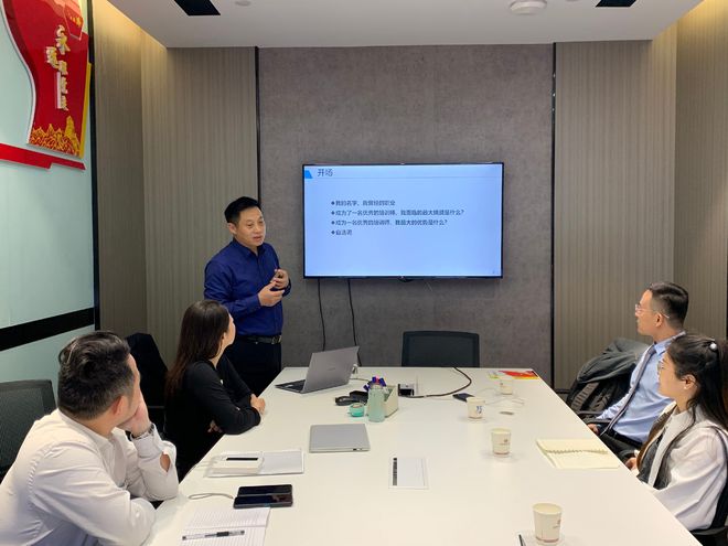 人工智能正HR换血?一窥未来人力资源的新挑战与机遇 人工智能正HR换血?一窥未来人力资源的新挑战与机遇