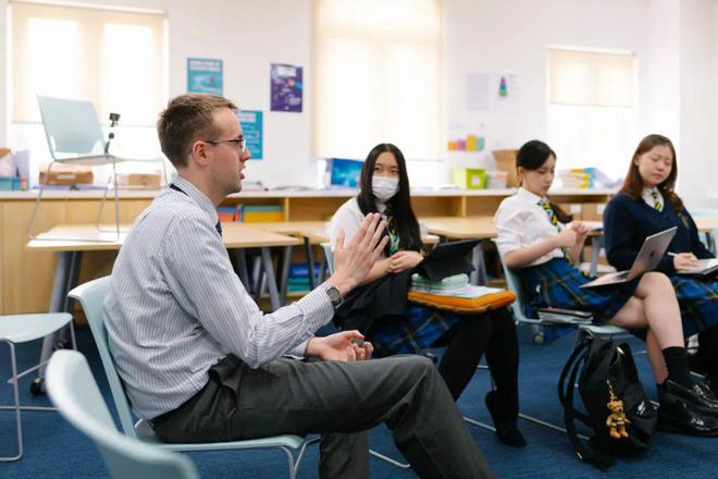 ChatGPT来了,教育的未来在哪里?教师们如何批判性地迎接挑战? ChatGPT来了,教育的未来在哪里?教师们如何批判性地迎接挑战?