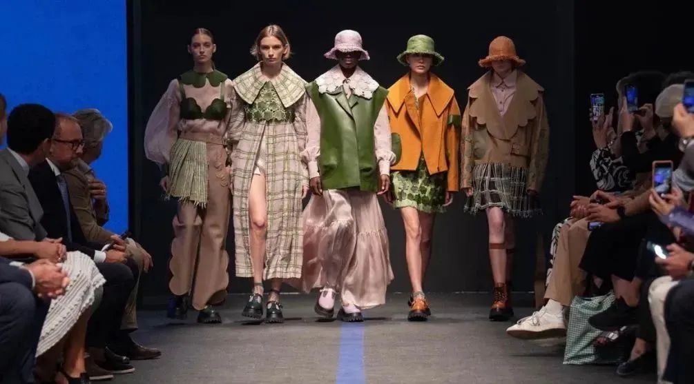 🔥GPT4.0来袭！它将如何重塑这些职业？🚀你准备好了吗？💻