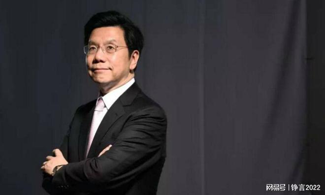 🔥ChatGPT掀起AI2.0狂潮?科技巨头争相入局,李开复揭示三大商机与挑战!🔍未来已来,你准备 🔥ChatGPT掀起AI2.0狂潮?科技巨头争相入局,李开复揭示三大商机与挑战!🔍未来已来,你准备