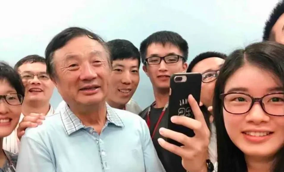 ChatGPT背后的秘密：小小团队如何缔造AI神话？海外华人崛起，中国科技路在何方？华为的突破，全