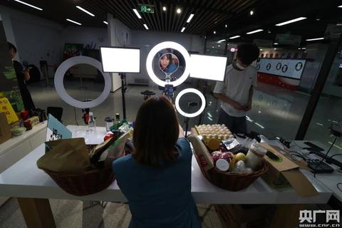 ChatGPT革命来袭,它将如何改变世界?我们是否已被超越? ChatGPT革命来袭,它将如何改变世界?我们是否已被超越?