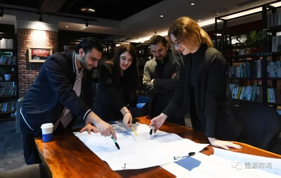 危机！！！ChatGPT横空出世!我们真的会失业吗？