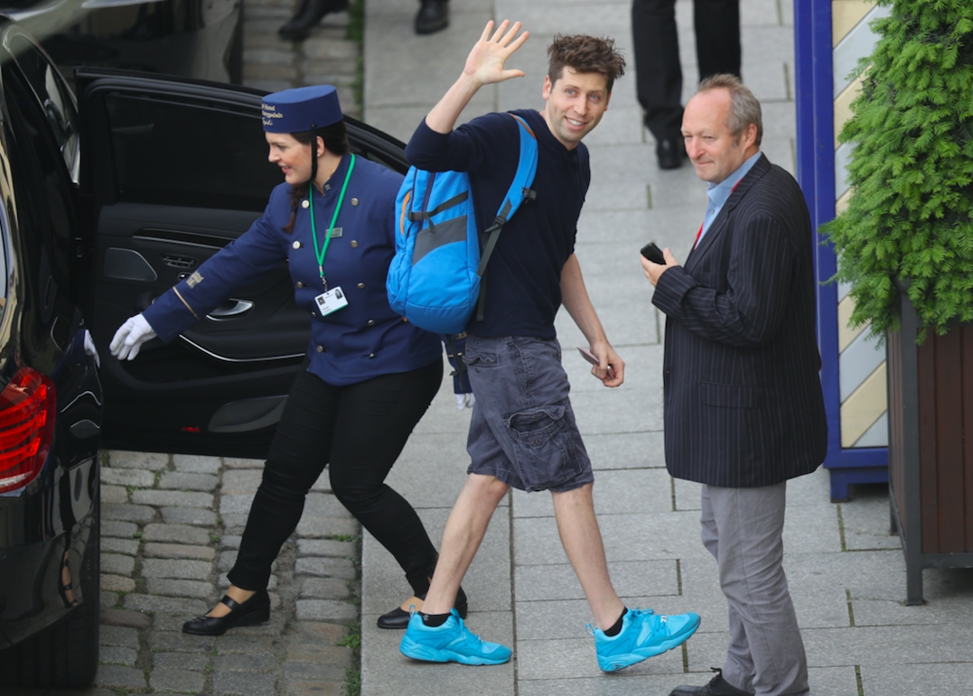 ChatGPT:互联网新纪元的敲门砖? ChatGPT:互联网新纪元的敲门砖?