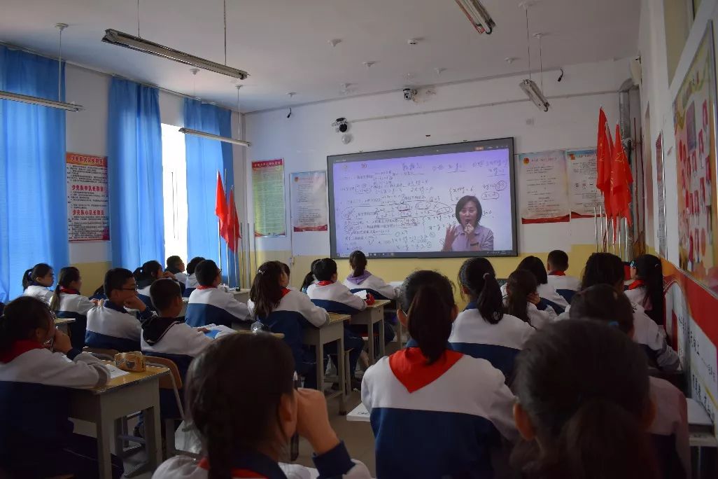 我有一个好老师,它的名字叫AI 我有一个好老师,它的名字叫AI