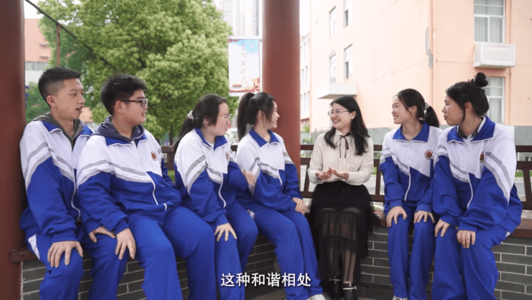 AI时代的老师:智能与创新的完美结合 AI时代的老师:智能与创新的完美结合