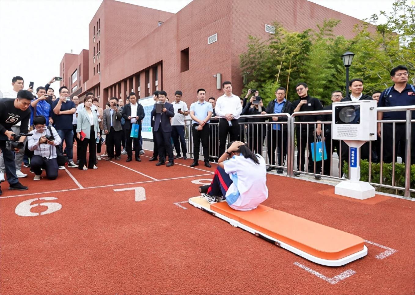 AI助力体育教育：探究山东地区体育课程变革