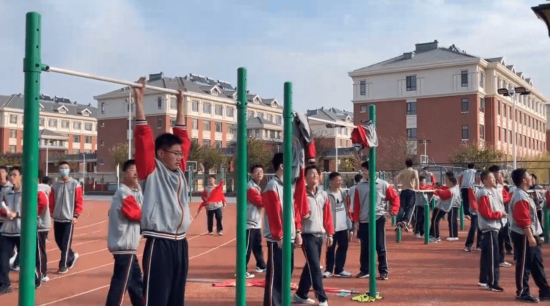 厉害了!莱西这个学校的体育课有了“AI”老师 厉害了!莱西这个学校的体育课有了“AI”老师