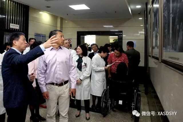 美国AI教授专家团队莅临市第四医院  携手合作人工智能硬科技