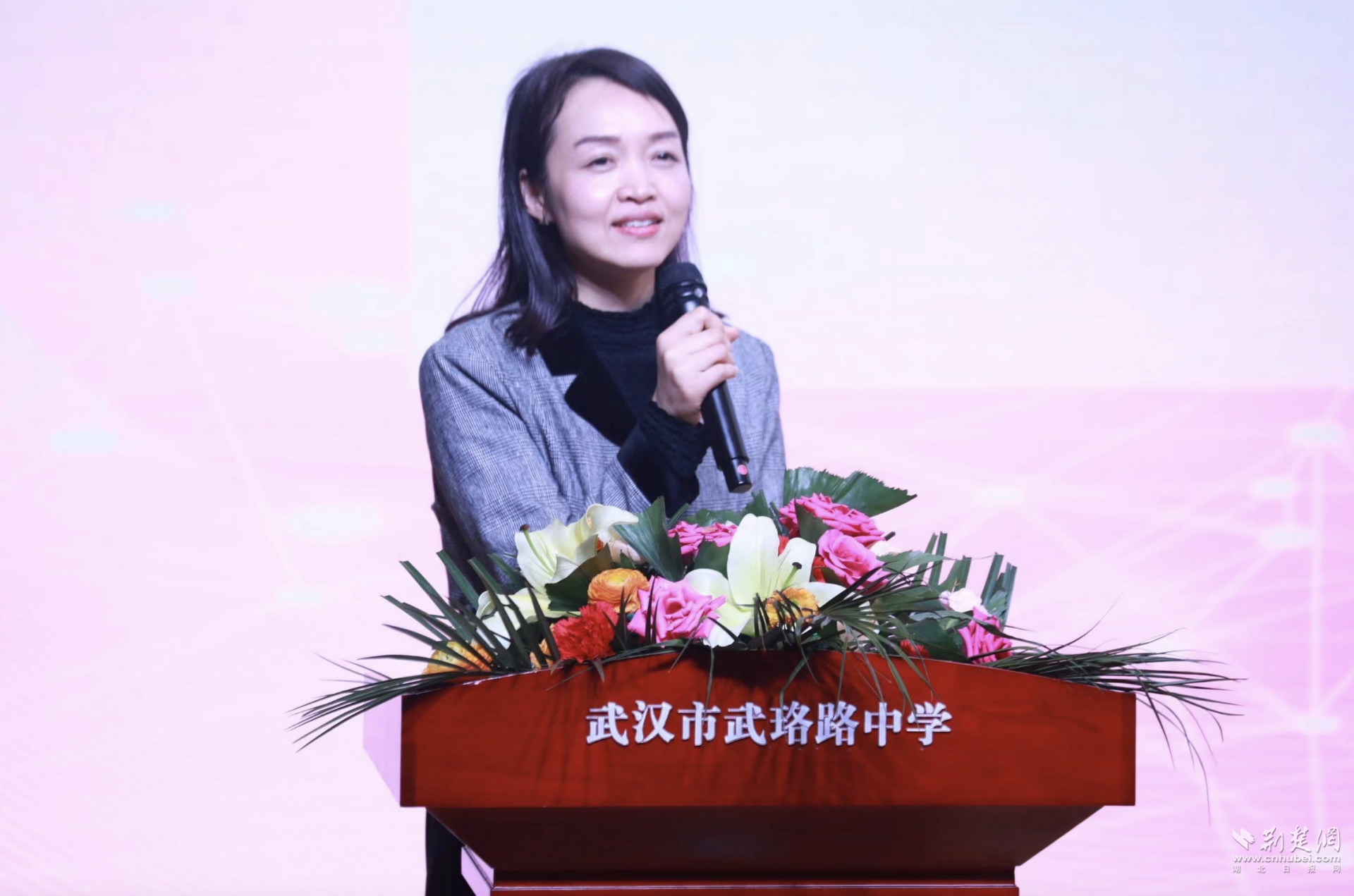 数字化英语课堂：用AI讲述中国故事，探索文化传承新路径