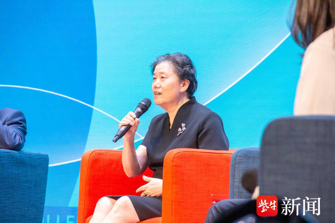 教育未来论坛热议:AI时代,我们如何学习?教师何去何从? 教育未来论坛热议:AI时代,我们如何学习?教师何去何从?