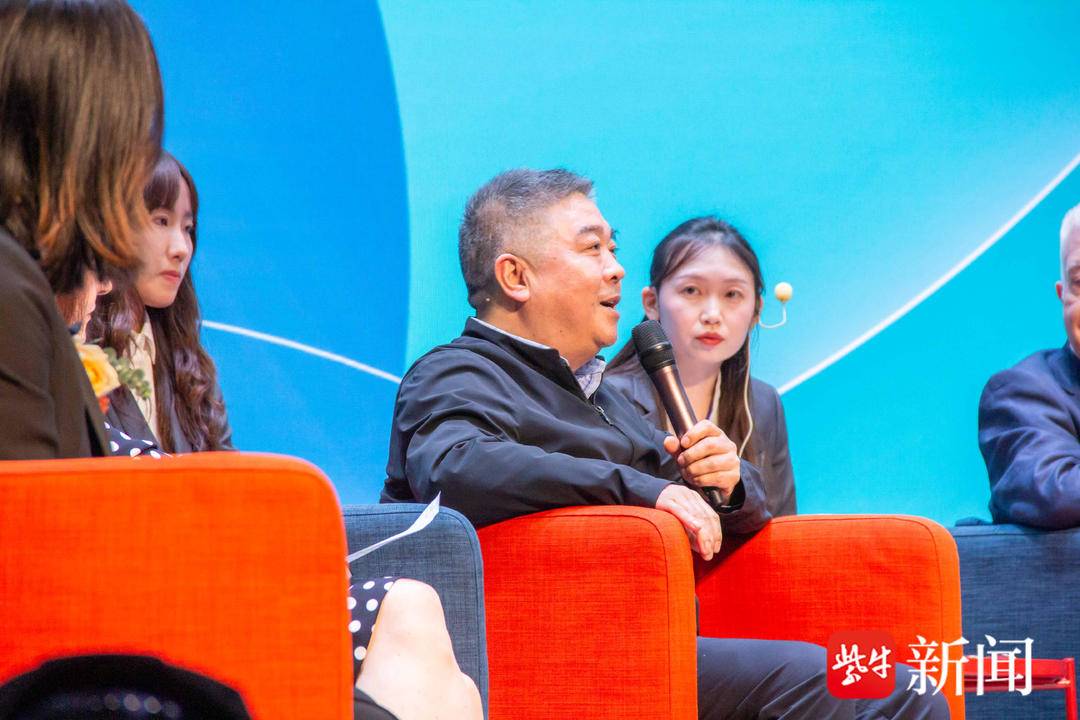 教育未来论坛热议:AI时代,我们如何学习?教师何去何从? 教育未来论坛热议:AI时代,我们如何学习?教师何去何从?