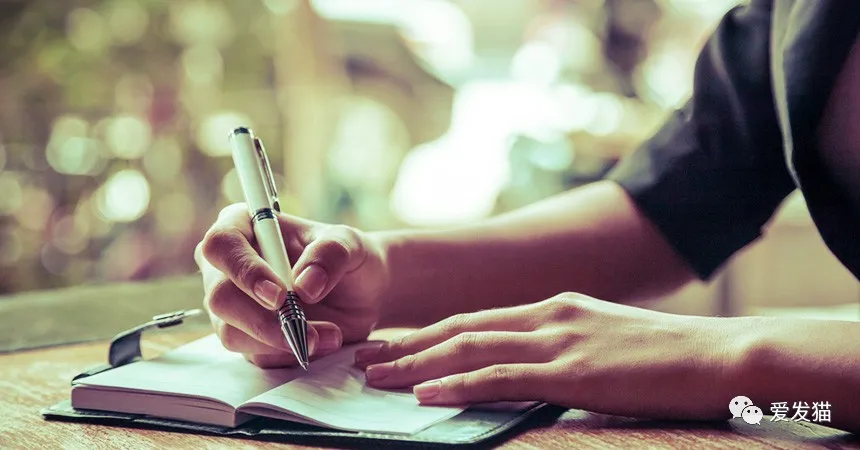 人工智能写作：让创作更高效，质量更高！你的写作助手来了吗？