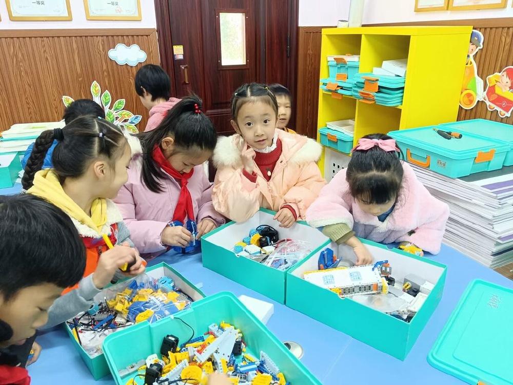 百姓故事 | 不一样的乡村“AI教师”