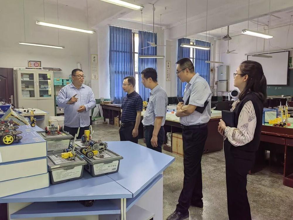 百姓故事 | 不一样的乡村“AI教师”