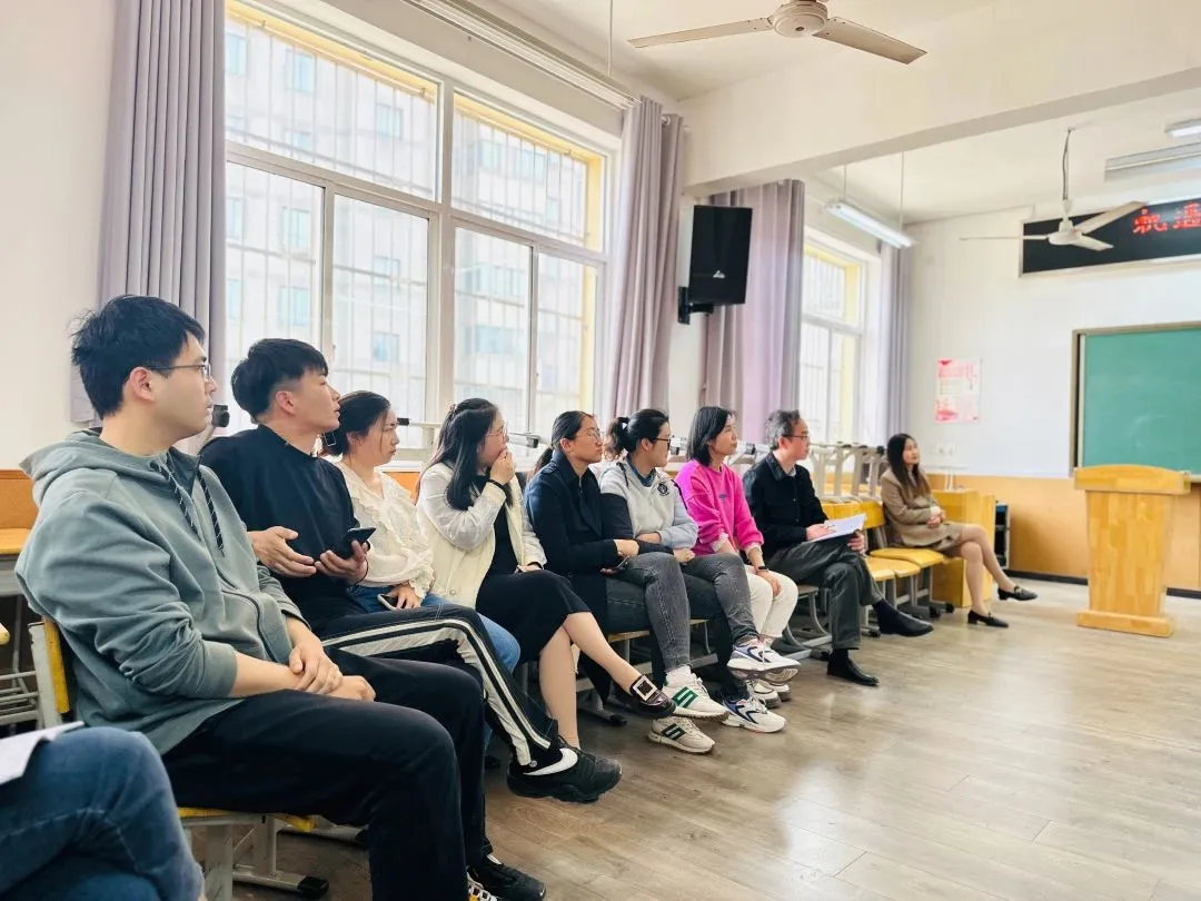 机遇还是挑战，拥抱还是限制——Chat GPT对教育的影响我有话说记南京市小市中心小学青年教师学研社沙龙活动