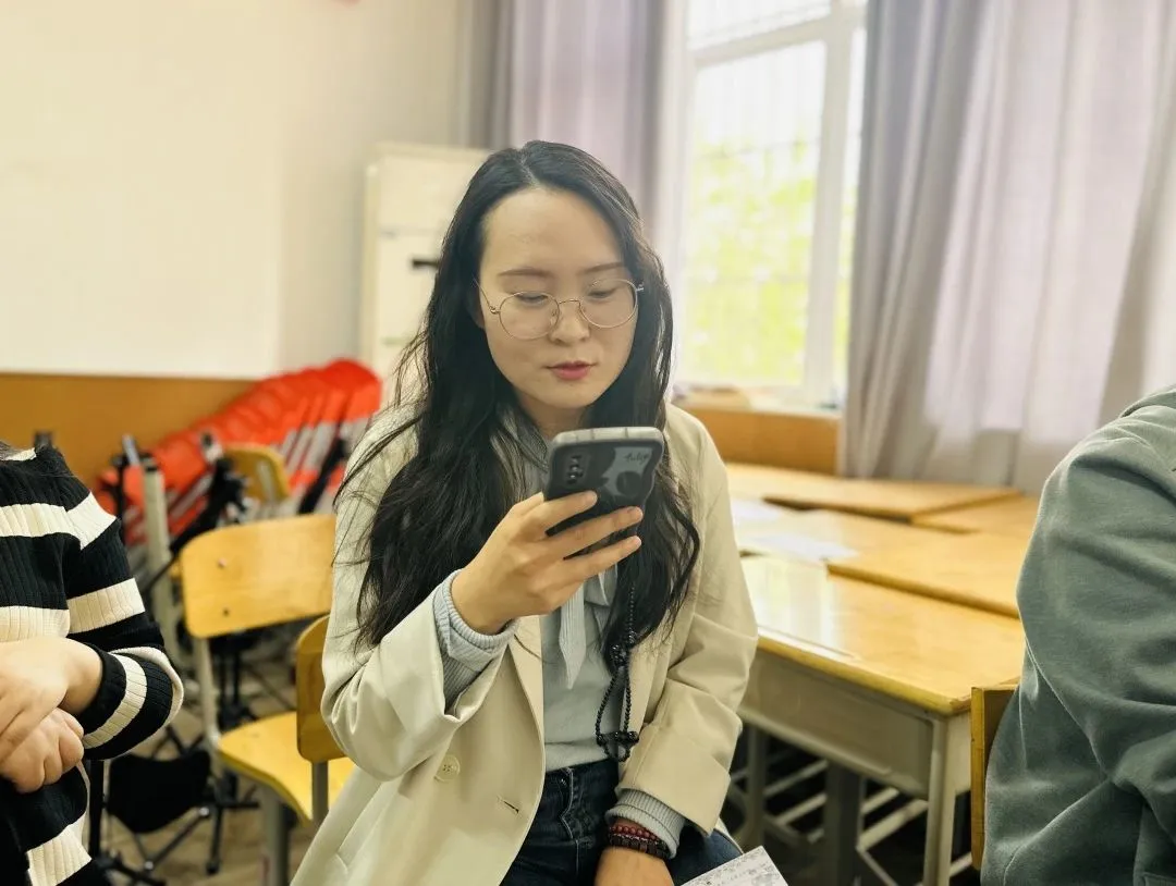 机遇还是挑战，拥抱还是限制——Chat GPT对教育的影响我有话说记南京市小市中心小学青年教师学研社沙龙活动