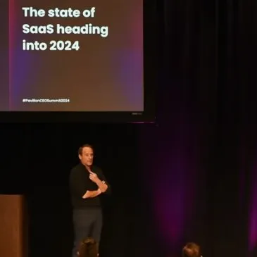 1人打造31万美金ARR,AI Excel工具的副业独立开发之路 | 创业第六感 1人打造31万美金ARR,AI Excel工具的副业独立开发之路 | 创业第六感