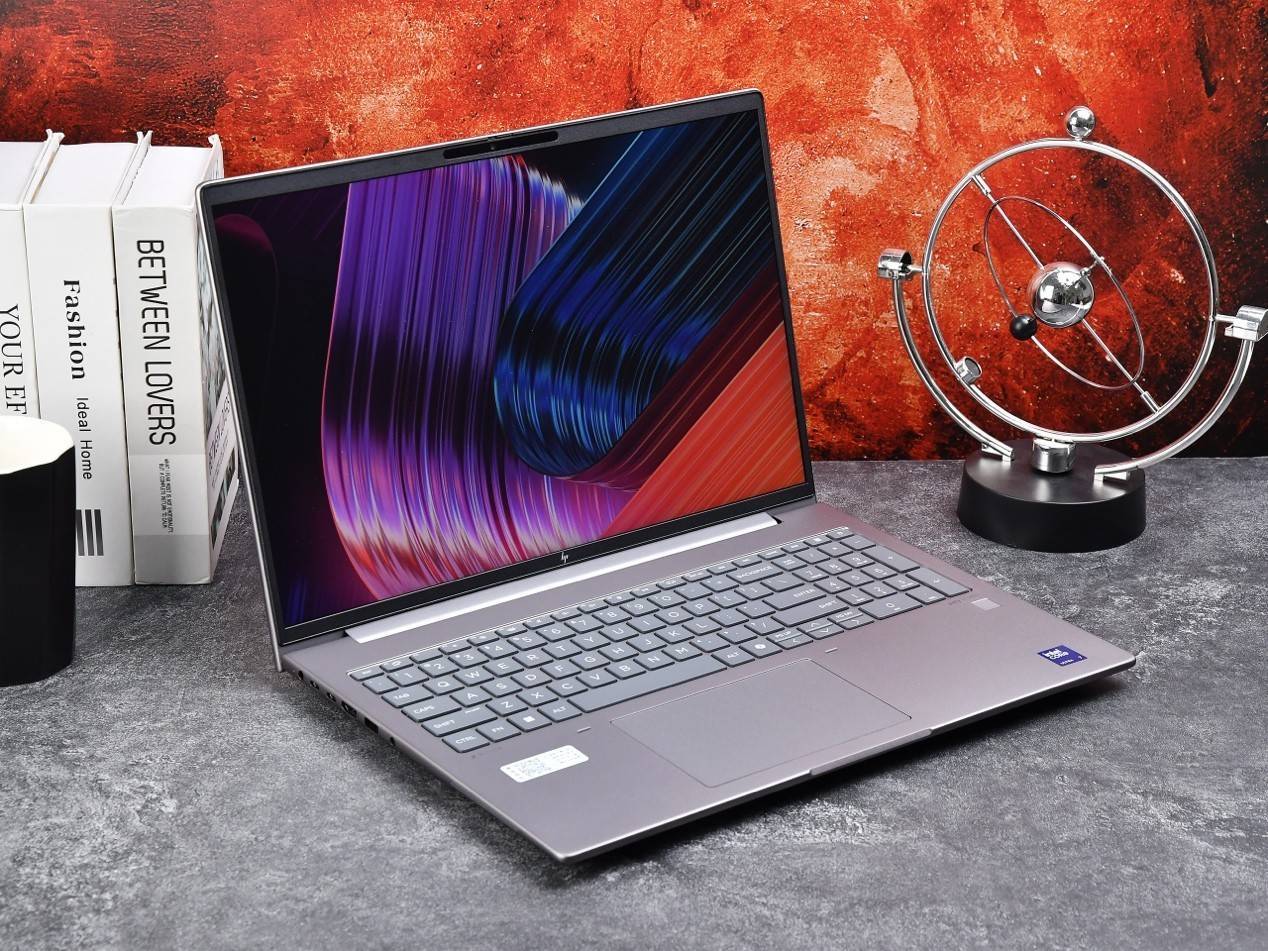 惠普战99 AI商务超能本:AI时代的办公利器,你值得拥有吗? 惠普战99 AI商务超能本:AI时代的办公利器,你值得拥有吗?